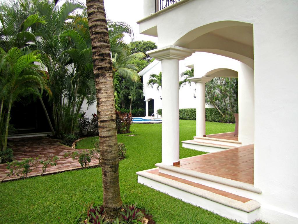 B&B Villa Hibiscus Playa del Carmen Exterior photo